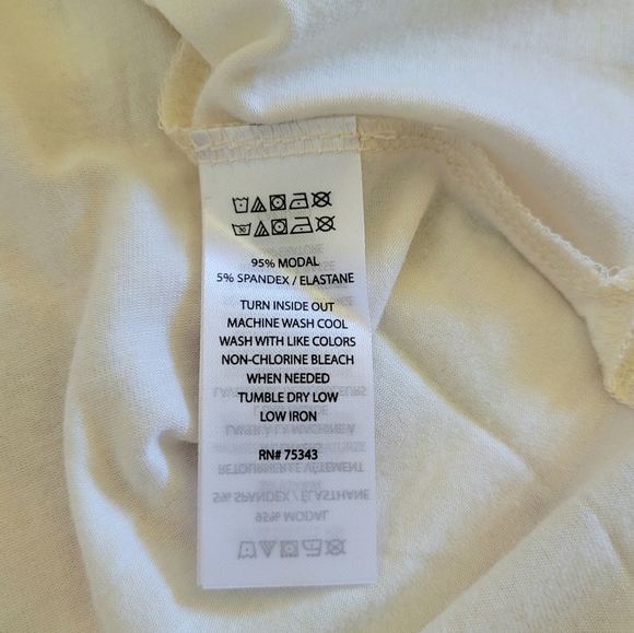 Tahari Cream Colored V-Neck Top - NWT - Picture 9 of 11